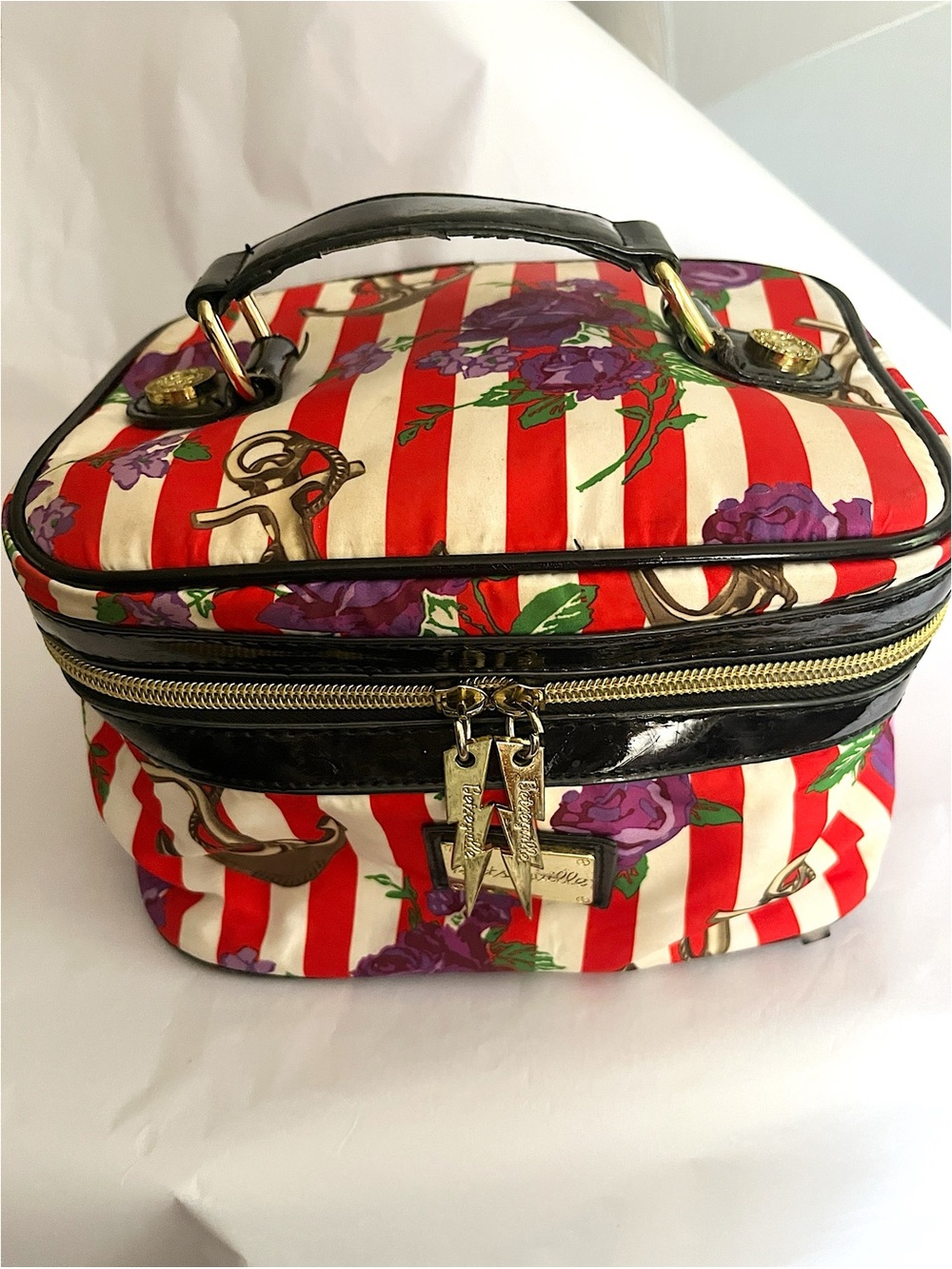 Betsy Johnson Betseyville Red & White Striped Anchor Purple Rose Case Cosmetic